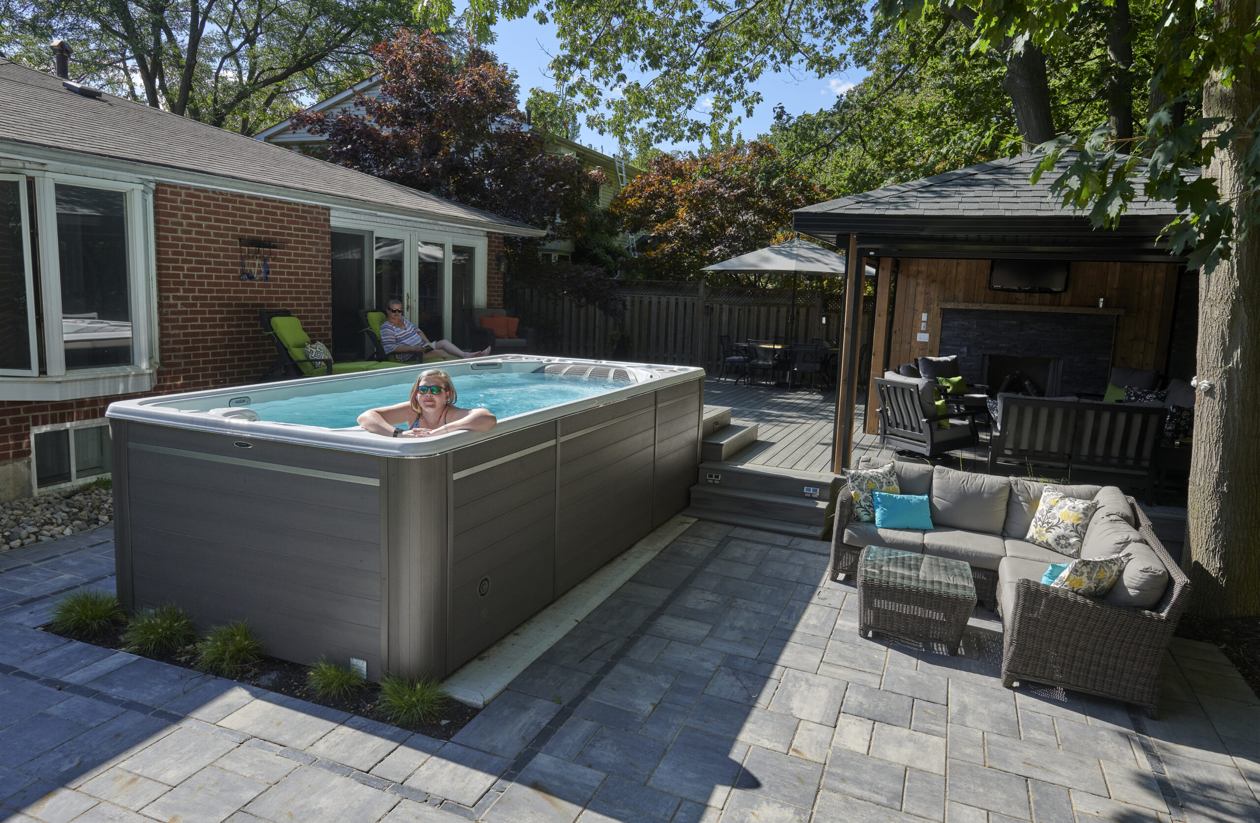 Swim Spa mit modernster Technik und elegantem Design